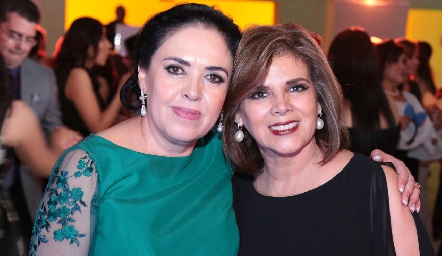  Julia Marín y Rosario López.