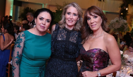  Julia Marín, Sandra Revilla y Paty Espinosa.