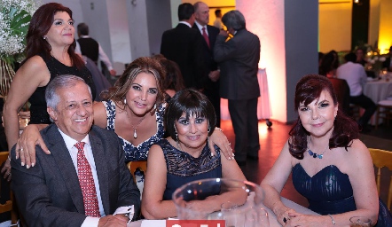  Carlos Peláez, Mónica Lomelín, María Guadalupe Gómez y Conchita Barba.