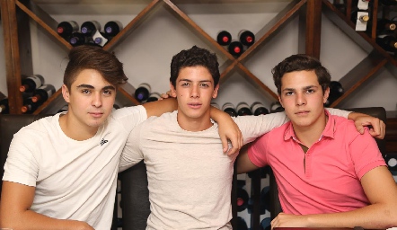  Santiago De Alba, Marcelo Castillo y Javier Duarte.
