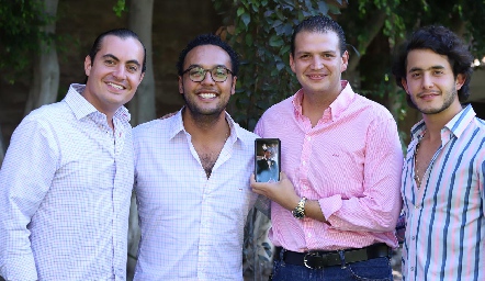  Christian Almazán, Javier Campos, Mauricio Ruiz y Julián Abud.