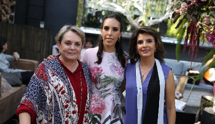  Tesa Vertiz, Mariana Tobías y Marisa Mercado.