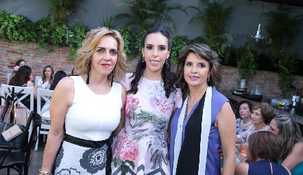  Mimí Hinojosa, Mariana Tobías y Marisa Mercado.