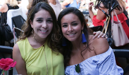  Karla Mercado y Alexandra Mercado.