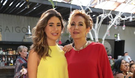  Isa Tobías e Isabel Carrillo de Tobías.