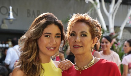  Isa Tobías e Isabel Carrillo de Tobías.
