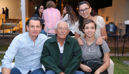  Familia Ramírez.