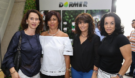  Carmen Bravo, Adriana Sánchez, Claudia Sánchez y Adriana Espinosa.