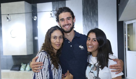  Mónica Abud, Marcelo Gutiérrez y Xime Abud.