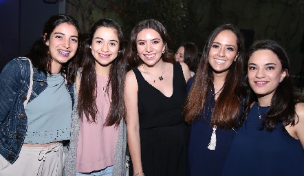  Mayela Yáñez, Andrea Carbajal, Claudia Segoviano, Amanda Padilla y Ana Martha Martínez.