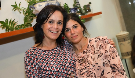  Gladys Labarthe y Mariela Motilla.