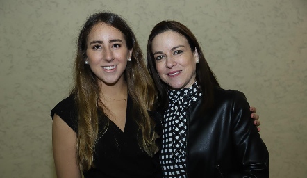  Diana Olvera y Diana Guel.