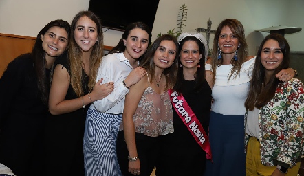  Tere Cadena, Diana Olvera, Claudette Villasana, Sofía Rodríguez, Mónica Medlich, Rosy Rodríguez y Sofía Leiva.