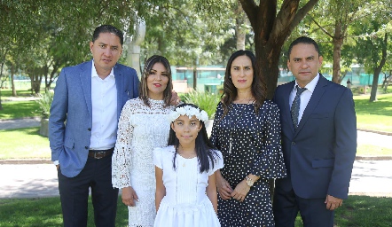  Óscar Valadez, Lupita Serna, Nora Cano, Antonio Valadez y Pamela.