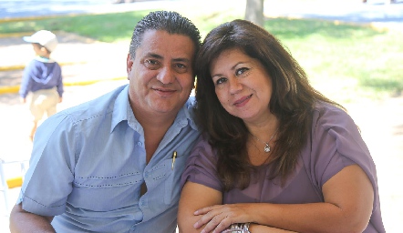  Héctor Serna y Leticia Zarzosa.