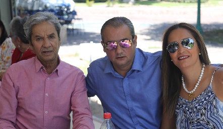  Andrés Mares, Andrés Mares y Nora Zavala.