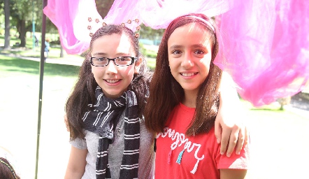  Lili y Ana Paula.
