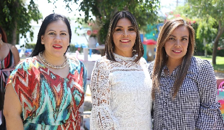  Amigas.