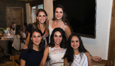  Fabiola Aguirre, Jessica Martín Alba, Carmelita Del Valle, Adri de la Maza y Claudia Villasana.