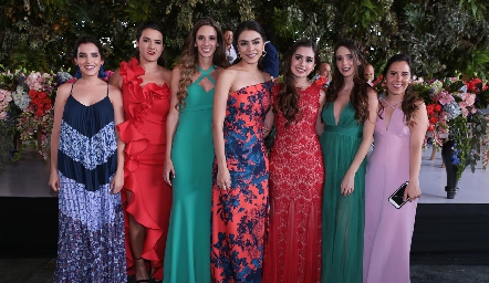  Montse Villanueva, Regina González, María Stevens, Paulina Rodríguez, Montse Arredondo, Elena Pérez y María García.