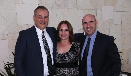  Ramiro Hidalgo, Carmen Guzmán y Oscar Torres.