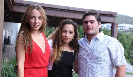  Yolis Navarro, Claudia Pérez y Antonio Esper.