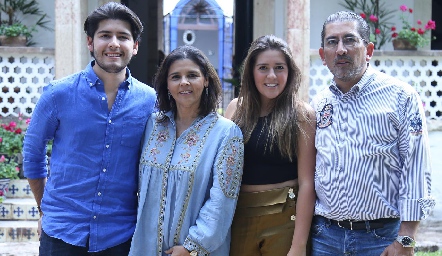  Gerardo, Paty, Marijó y Gerardo Bocard.