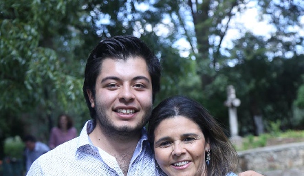 Gerry Somohano y Paty Valades.