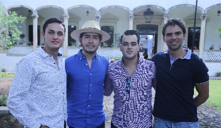  Victoriano Martínez, Gerardo Bocard, Eduardo Gómez y Gustavo Rangel.