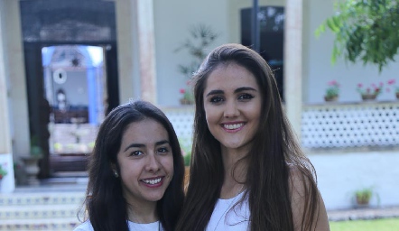  Ale Pruneda y Pau Cantú.