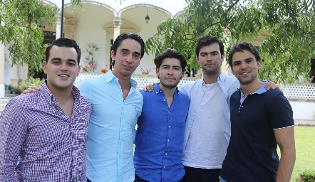  Eduardo, Abraham, Gerardo, Mauricio y Gustavo.