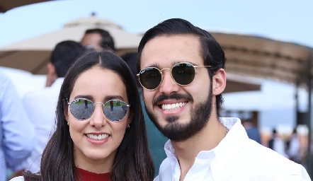 Eugenia Cortés y Ramón Aburto.