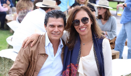  Fernando y Mercedes Cifuentes.
