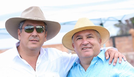  Guillermo Castañeda y Guillermo Báez.