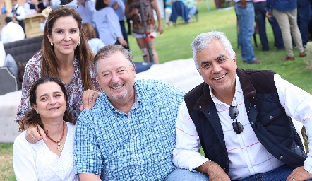  Claudia Sierra, Cristina Alcalde, Patricio Mendizábal y Manuel Martínez.