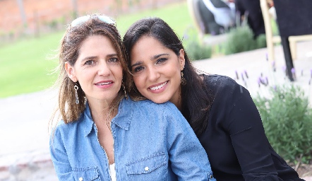  Rosy Rodríguez y Andrea Ascanio.