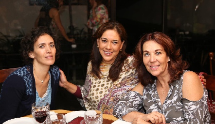  Gabriela Abud, Marcela Batres y Lourdes Alcalde.