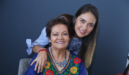  Alicia Ress y Fernanda Mézquida.