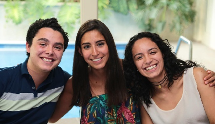  Pato Borjas, María Paula Tobías y Yamel Sánchez.
