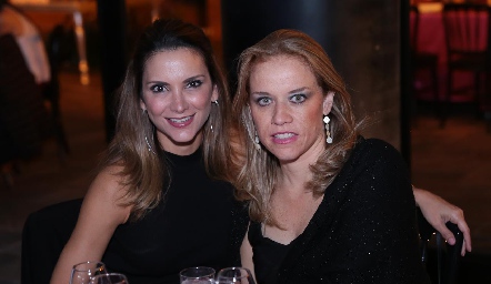  Ana Lía Maggiori y Mariana Torres.