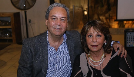  Carlos Torres Corzo y Tatina Rodríguez.
