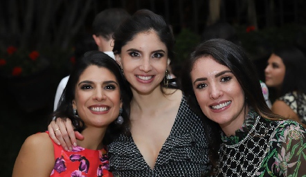  Adriana Torres, Ale Torres y María Cecilia Herrera.