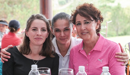  Michelle Zárate, Gladys Rodríguez y Mónica Pizá.