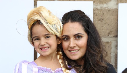 Marcela y Marcela Zapata.