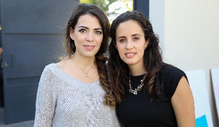  Martha Gaviño y Andrea Boelsterly.