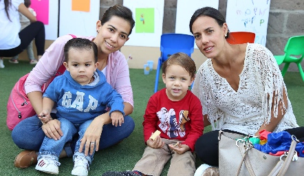  Claudia Granieguich, Guillermo, Marcelo y Karla.