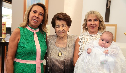  Luz Elena Mézquida, Josefina Ponce, Ángeles Mézquida y Montse.