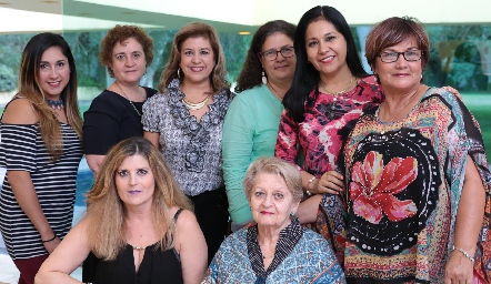  Alicia Ramírez, Rosy Flores, Lulú Vázquez, María José Arriaga, Laura Gama, Tere Luna, Silvia y Lety Foyo.