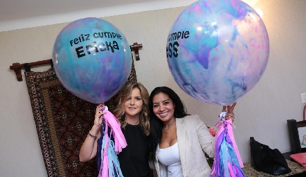  Erika Olivares y Jessica Torres.