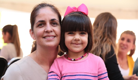  Emma y Paola.